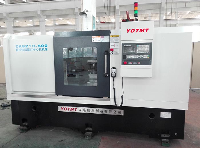 電動三輪(lún)車後橋數控專(zhuān)用機床正面圖(tú)