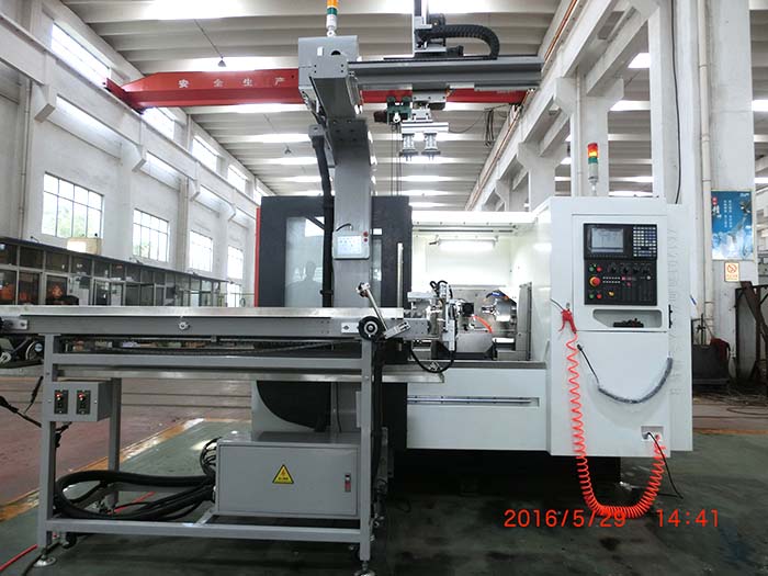 DW200對向(xiang)曲線高速銑床(chuáng)正面圖